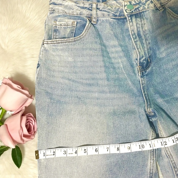 🎀Fashion Nova Bow Jeans 💕 - Picture 9 of 10